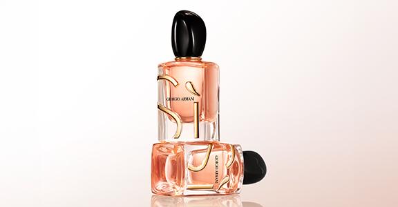 https://www.lookfantastic.com/armani-si-eau-de-parfum-intense-refillable-spray-50ml/14871682.html